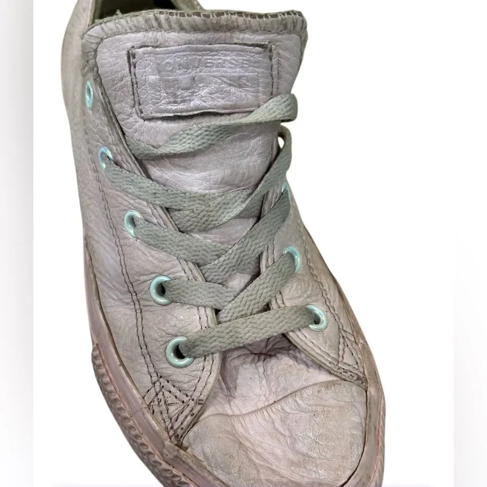Converse Chuck Taylor Pink Leather Low Top Trainers Sz 3
